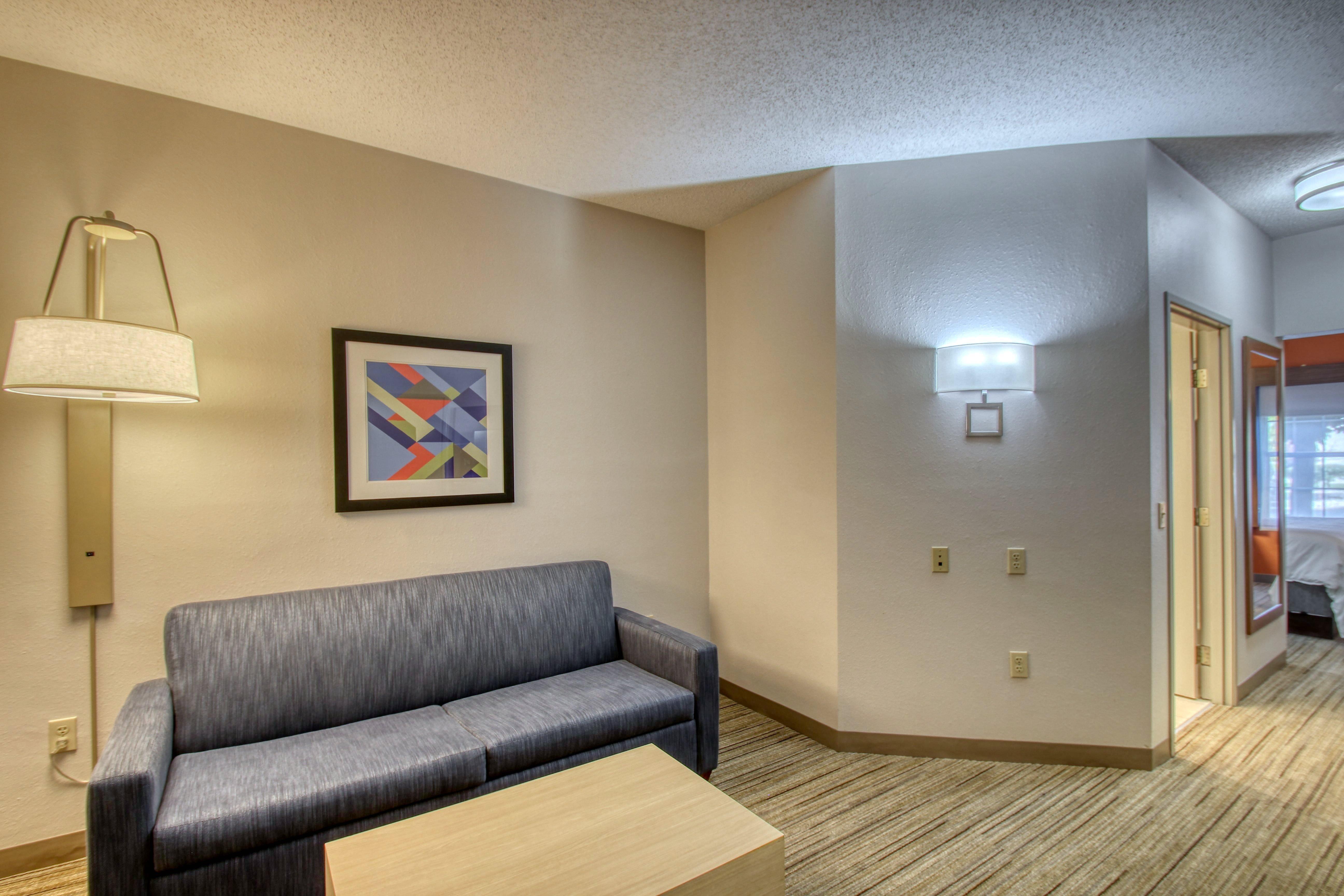 Holiday Inn Express Hotel & Suites Oshkosh - State Route 41 By Ihg Eksteriør bilde
