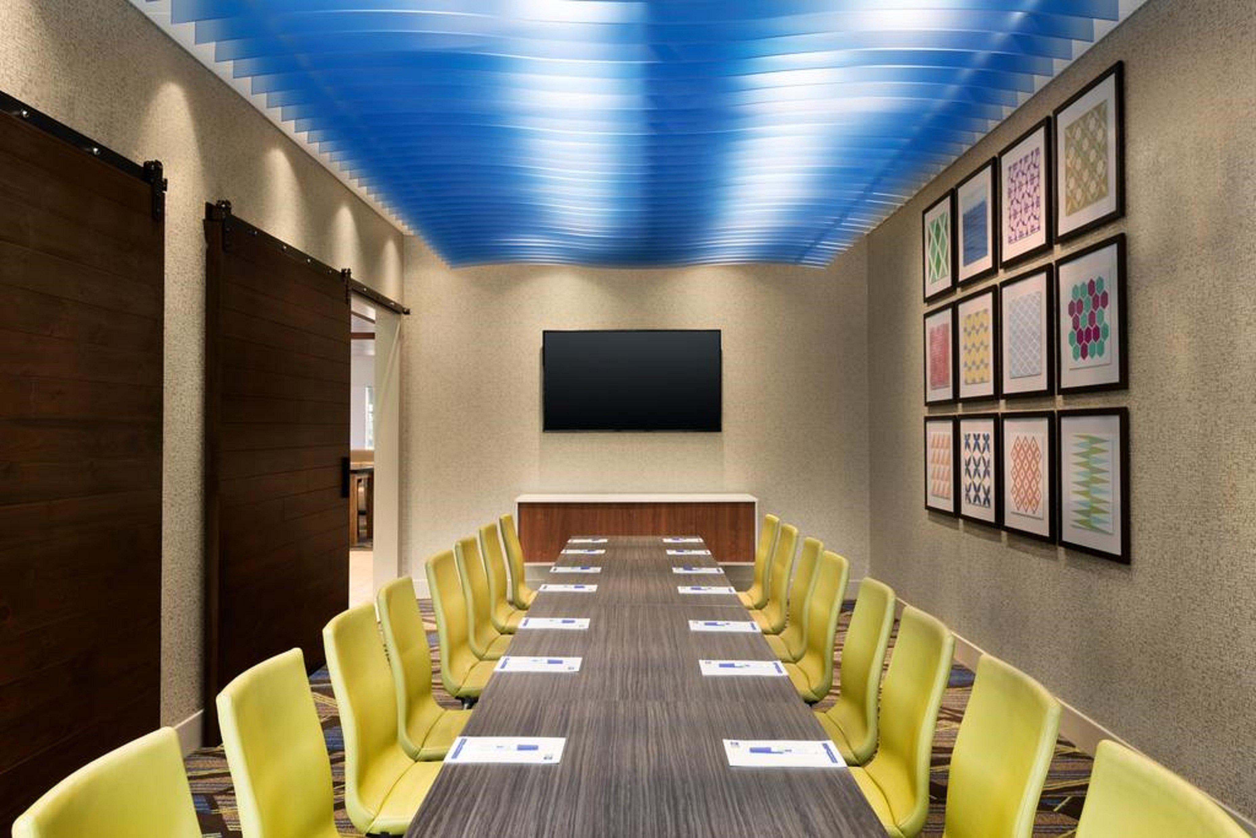 Holiday Inn Express Hotel & Suites Oshkosh - State Route 41 By Ihg Eksteriør bilde